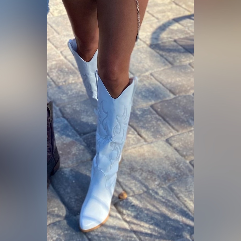 Stylish White Cowboy Boots
